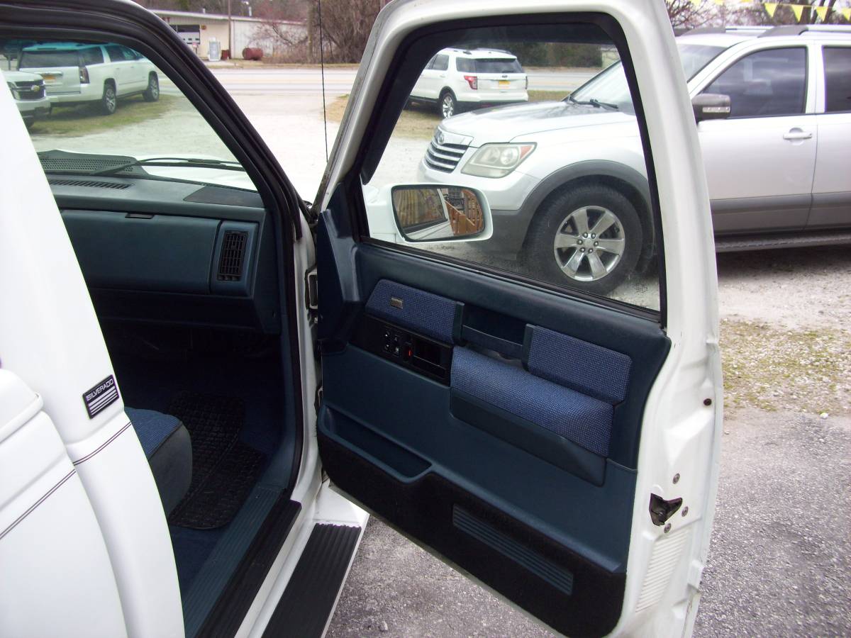 Chevrolet-1500-1988-white-15