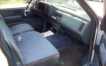 Chevrolet-1500-1988-white-16