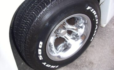 Chevrolet-1500-1988-white-19