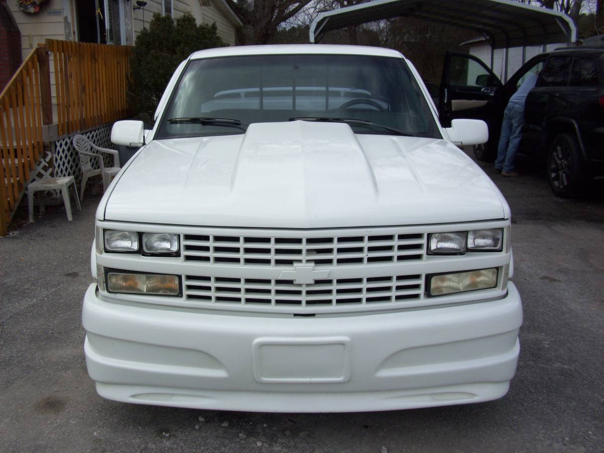 Chevrolet-1500-1988-white-8