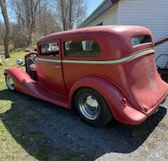 Chevrolet-1933-red
