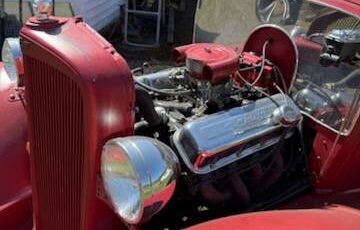 Chevrolet-1933-red-5