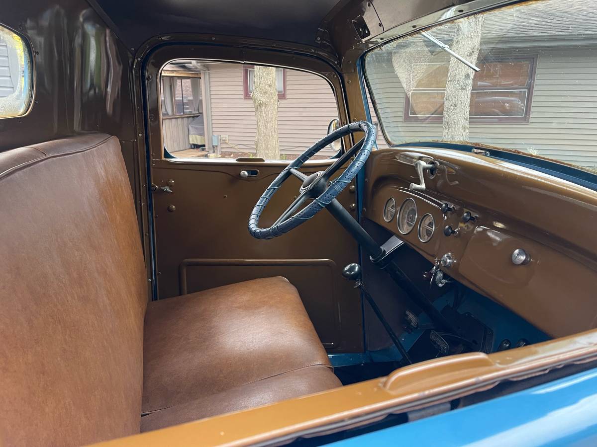 Chevrolet-1938-blue-2