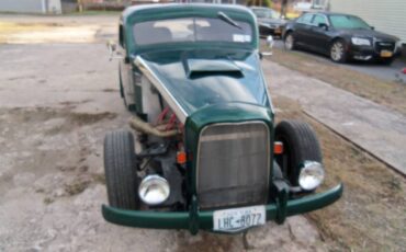Chevrolet-1941-green-4