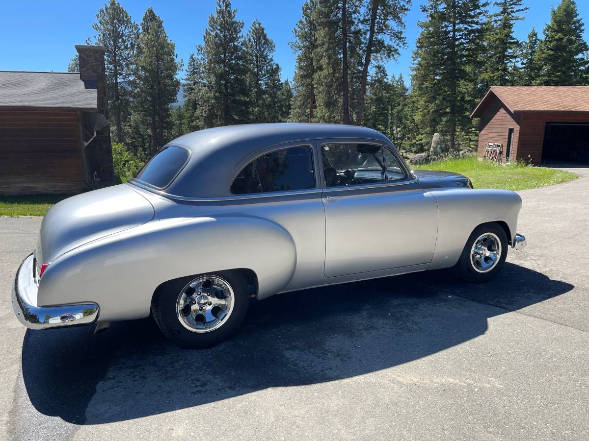 Chevrolet-1950-silver-2