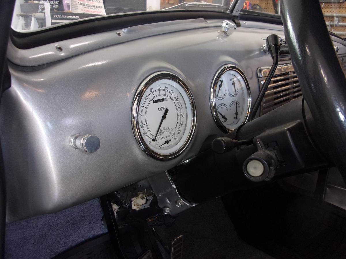 Chevrolet-1951-blue-13