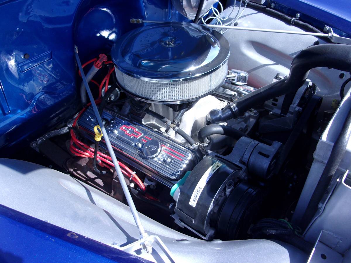 Chevrolet-1951-blue-9
