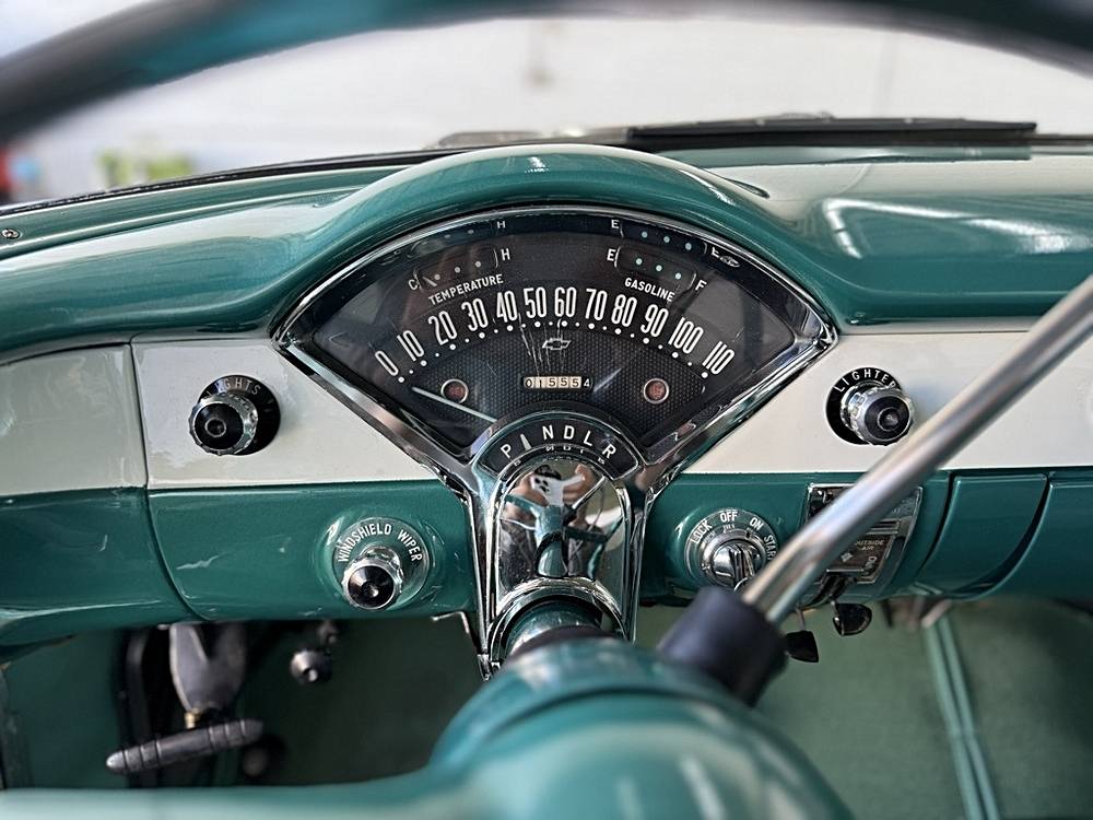 Chevrolet-1956-green-14