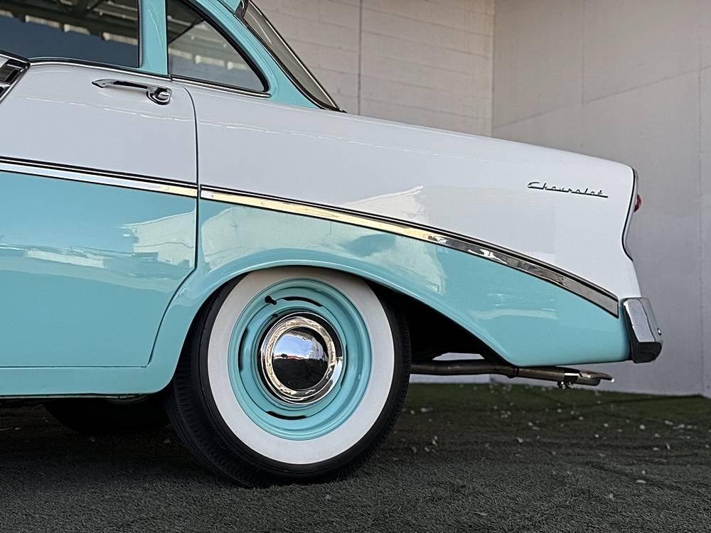 Chevrolet-1956-green-5