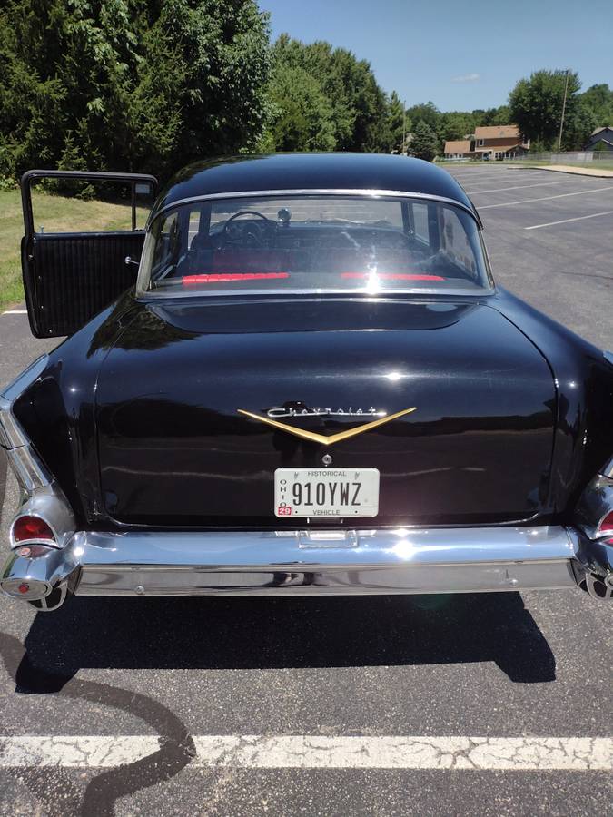 Chevrolet-1957-black-1