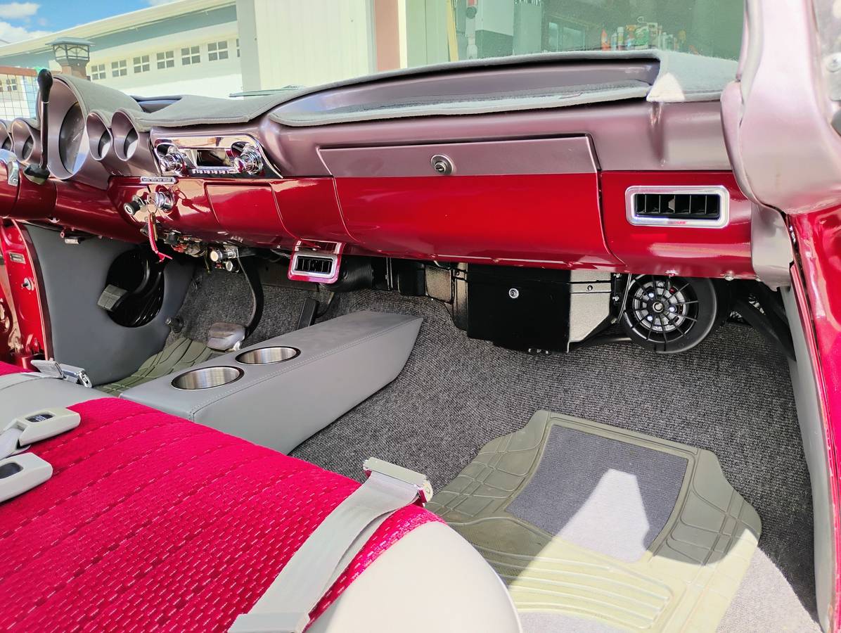 Chevrolet-1960-red-15