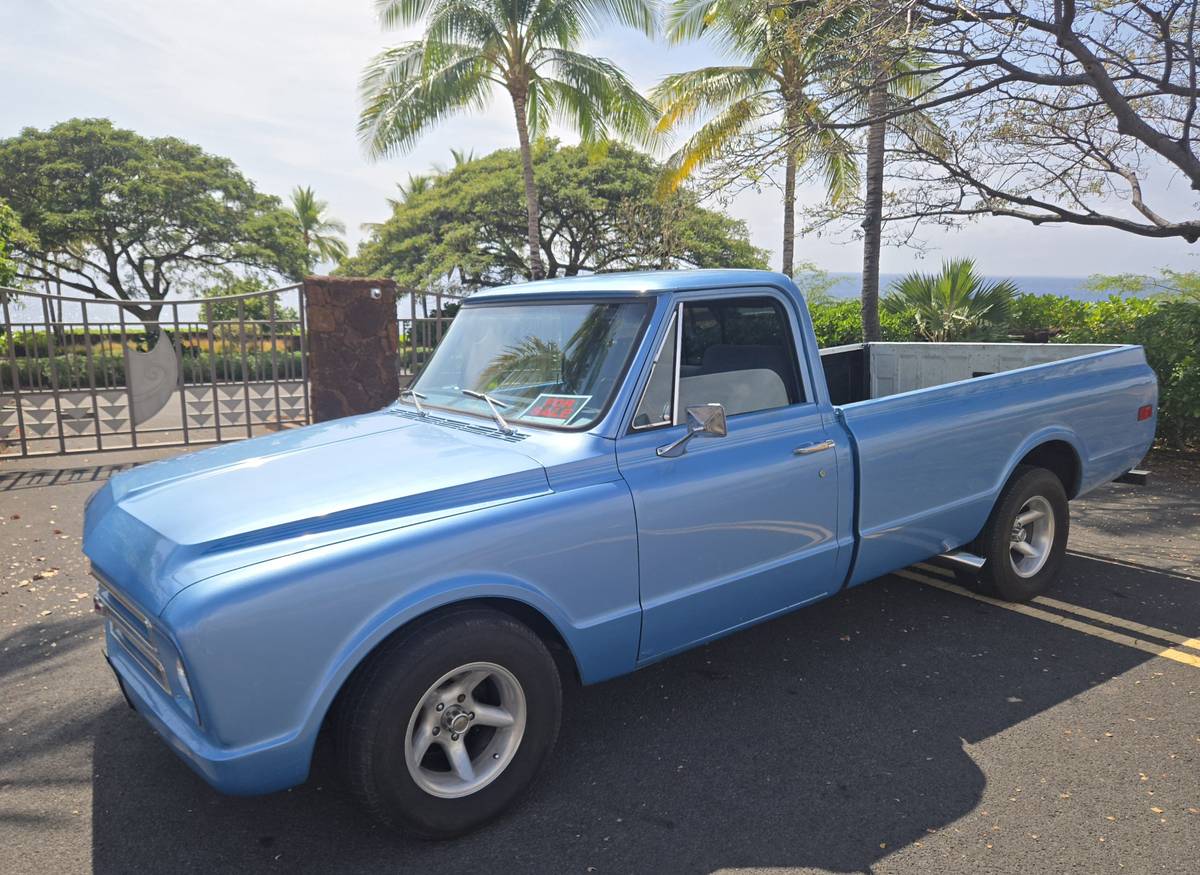 Chevrolet   1967 blue