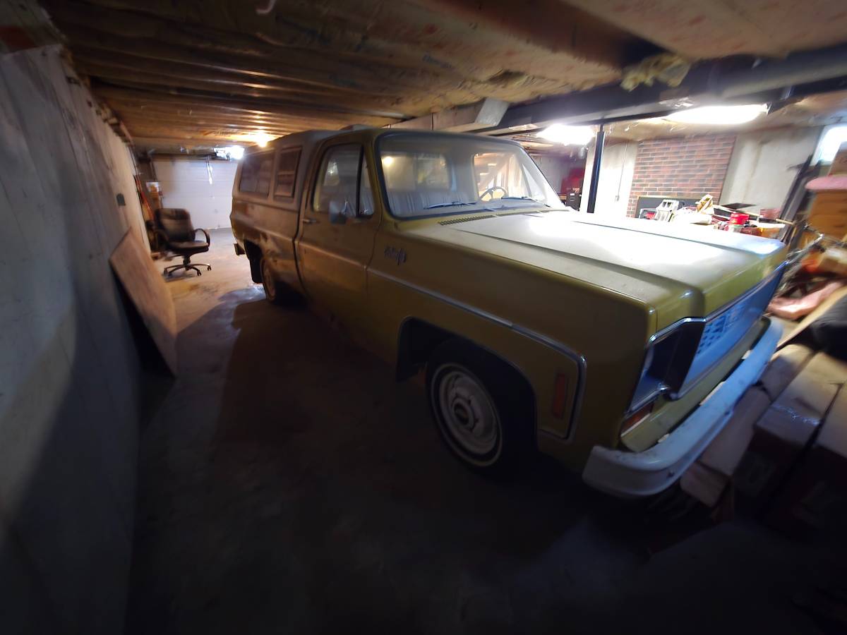 Chevrolet-1974-yellow-2