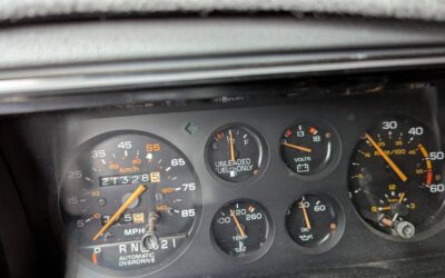Chevrolet   1985 grey