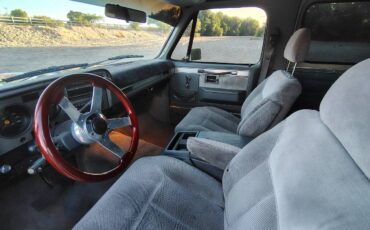 Chevrolet-1986-grey-5