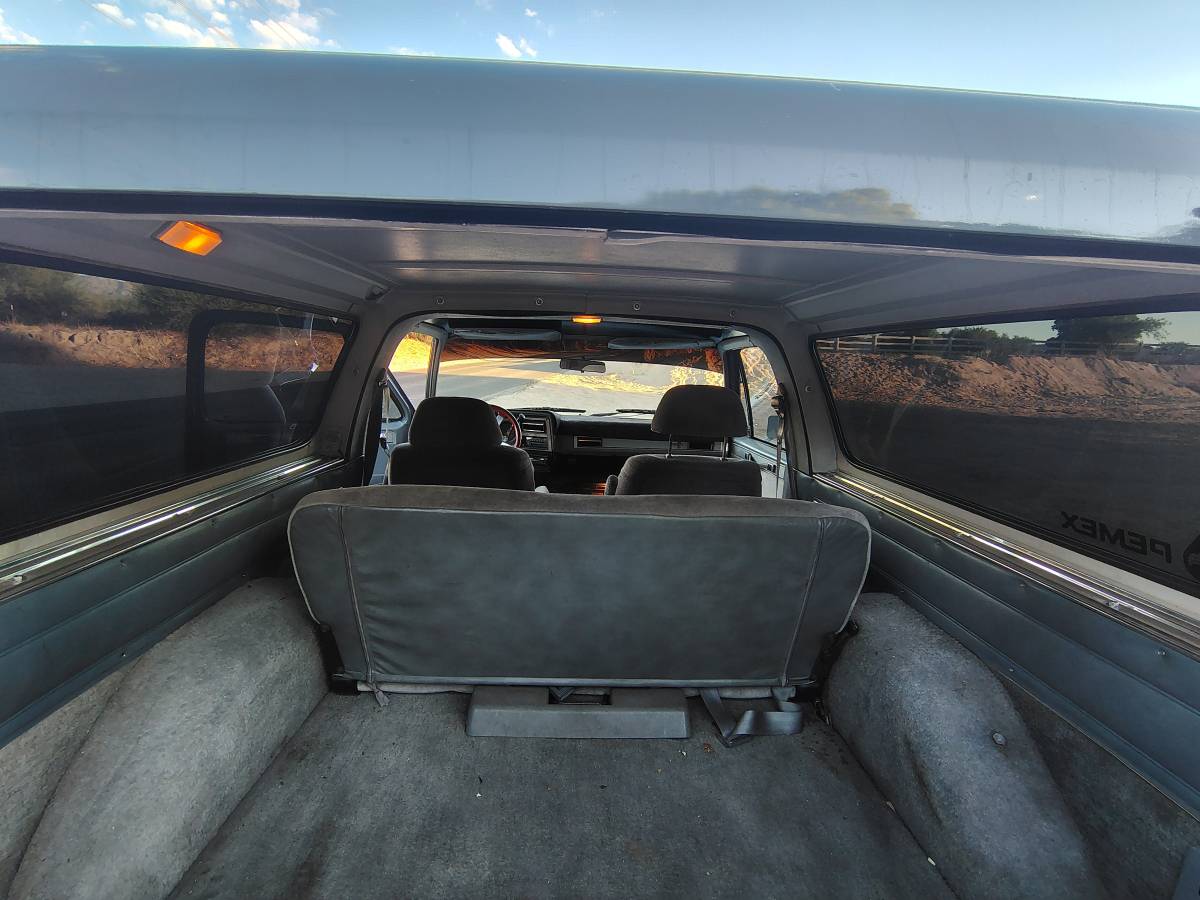 Chevrolet-1986-grey-7