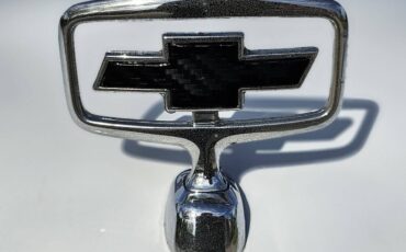 Chevrolet-1991-white-5