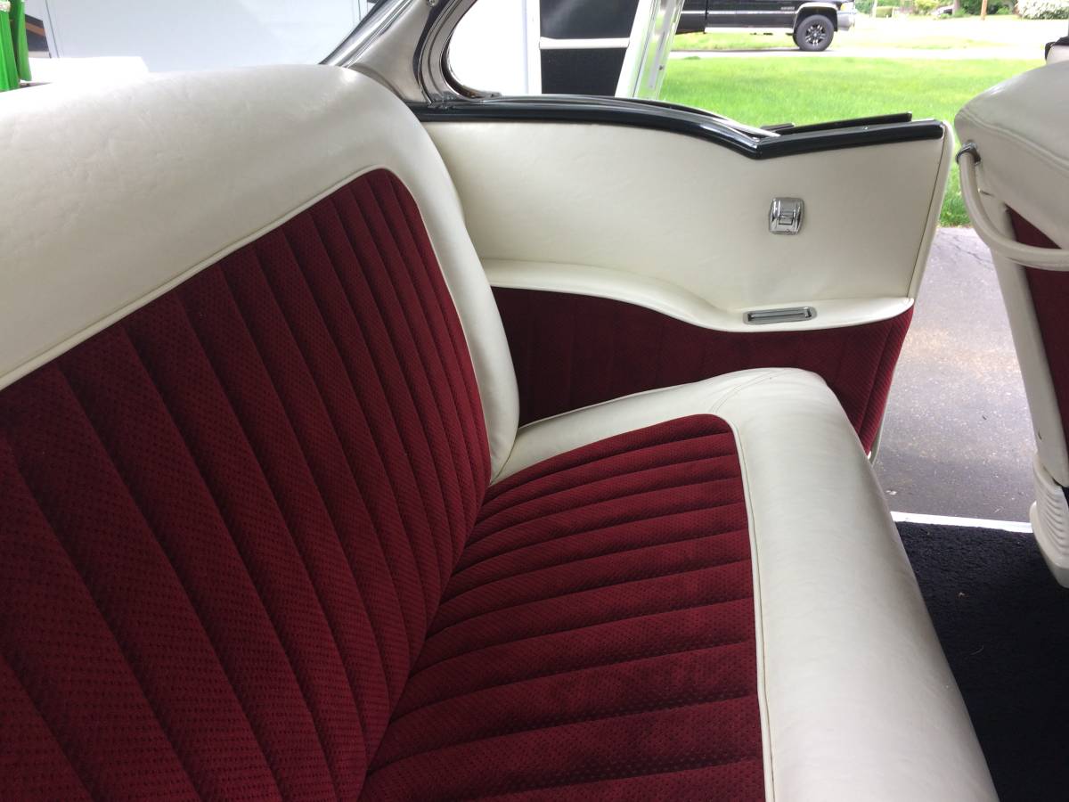 Chevrolet-2-door-hard-top-1956-6