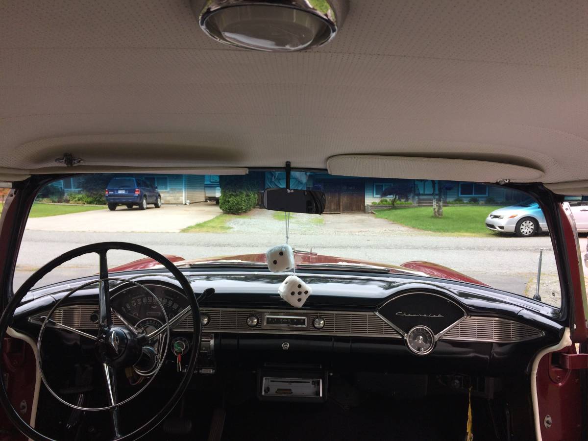 Chevrolet-2-door-hard-top-1956-8