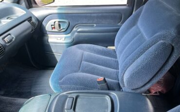Chevrolet-2-door-tahoe-1995-blue-12