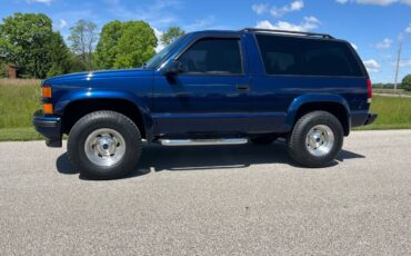 Chevrolet-2-door-tahoe-1995-blue