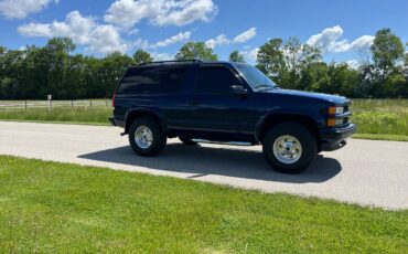 Chevrolet-2-door-tahoe-1995-blue-4