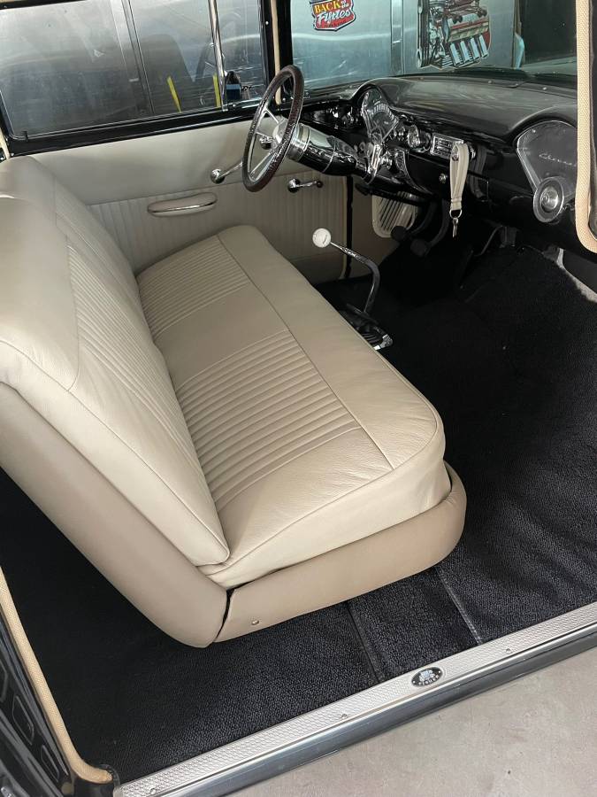 Chevrolet-210-1956-black-12