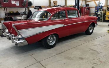 Chevrolet-210-2-door-post-1957-red-2