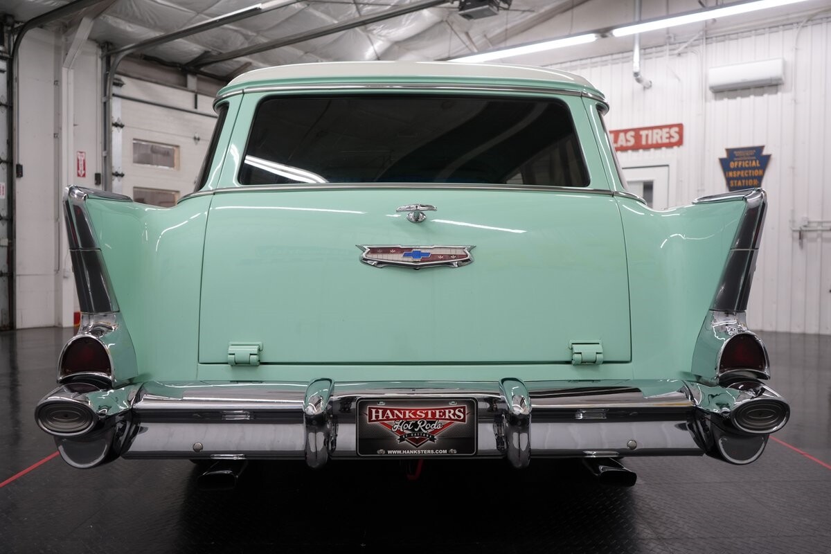 Chevrolet-210-Wagon-1957-12