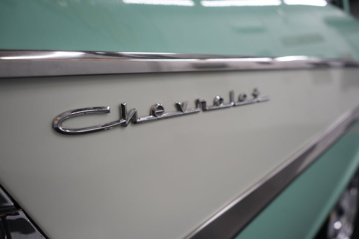 Chevrolet-210-Wagon-1957-15