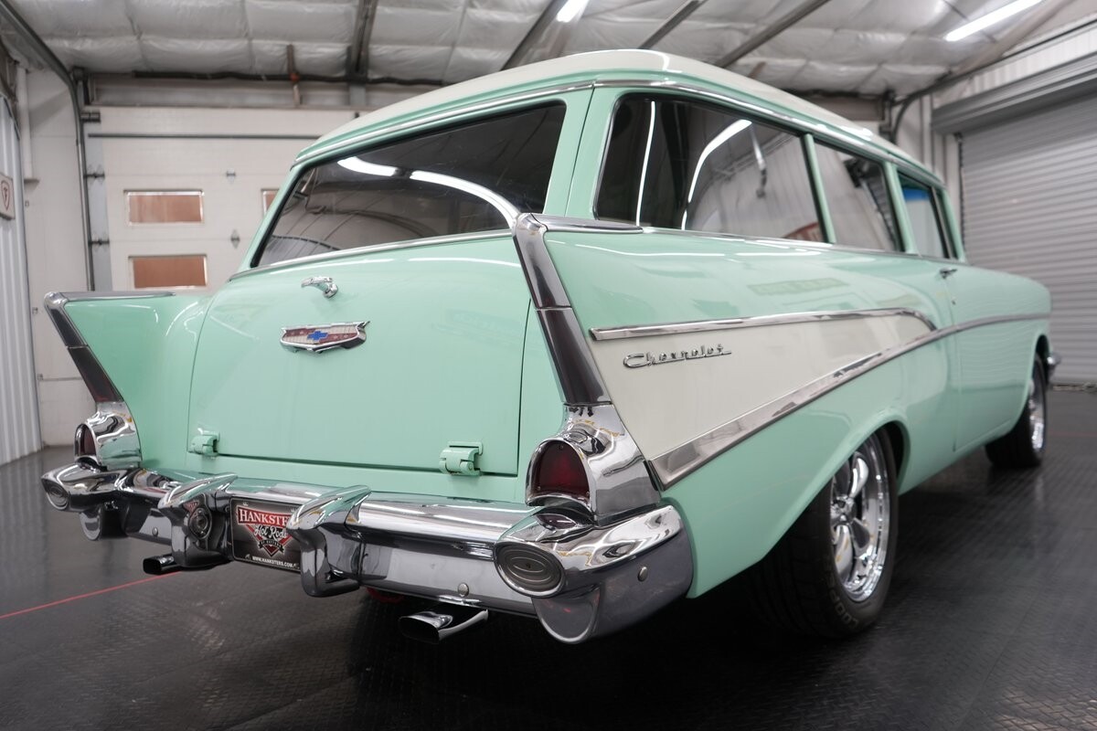 Chevrolet-210-Wagon-1957-17