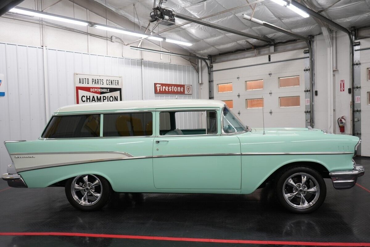 Chevrolet-210-Wagon-1957-18