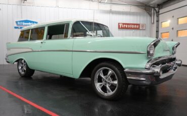 Chevrolet-210-Wagon-1957-21
