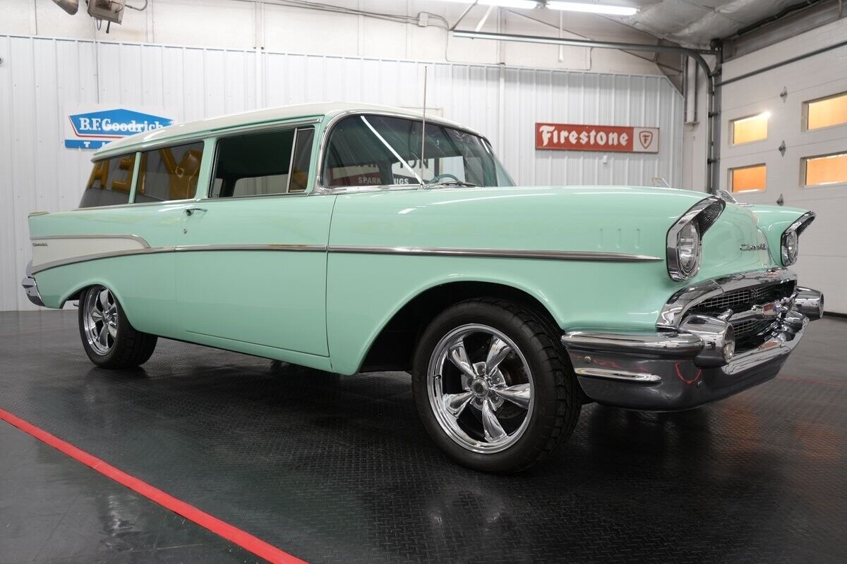 Chevrolet-210-Wagon-1957-21