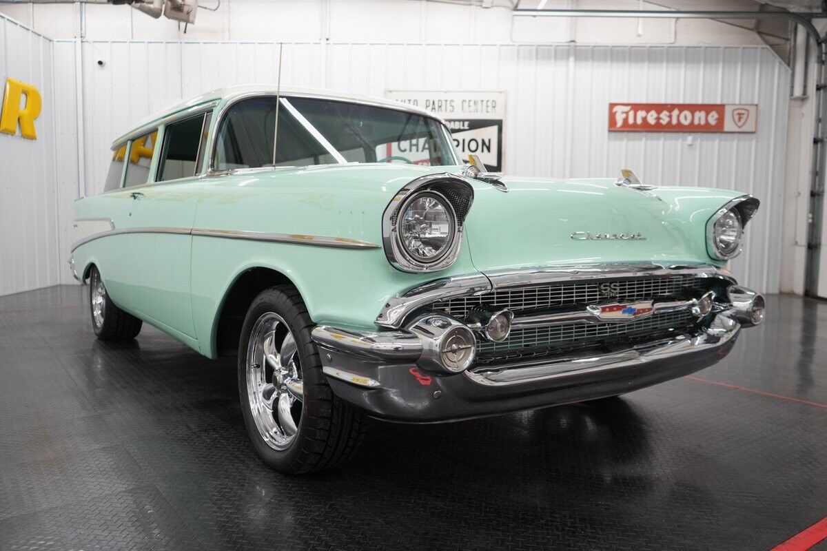 Chevrolet-210-Wagon-1957-23
