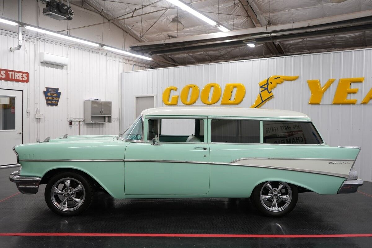 Chevrolet-210-Wagon-1957-4