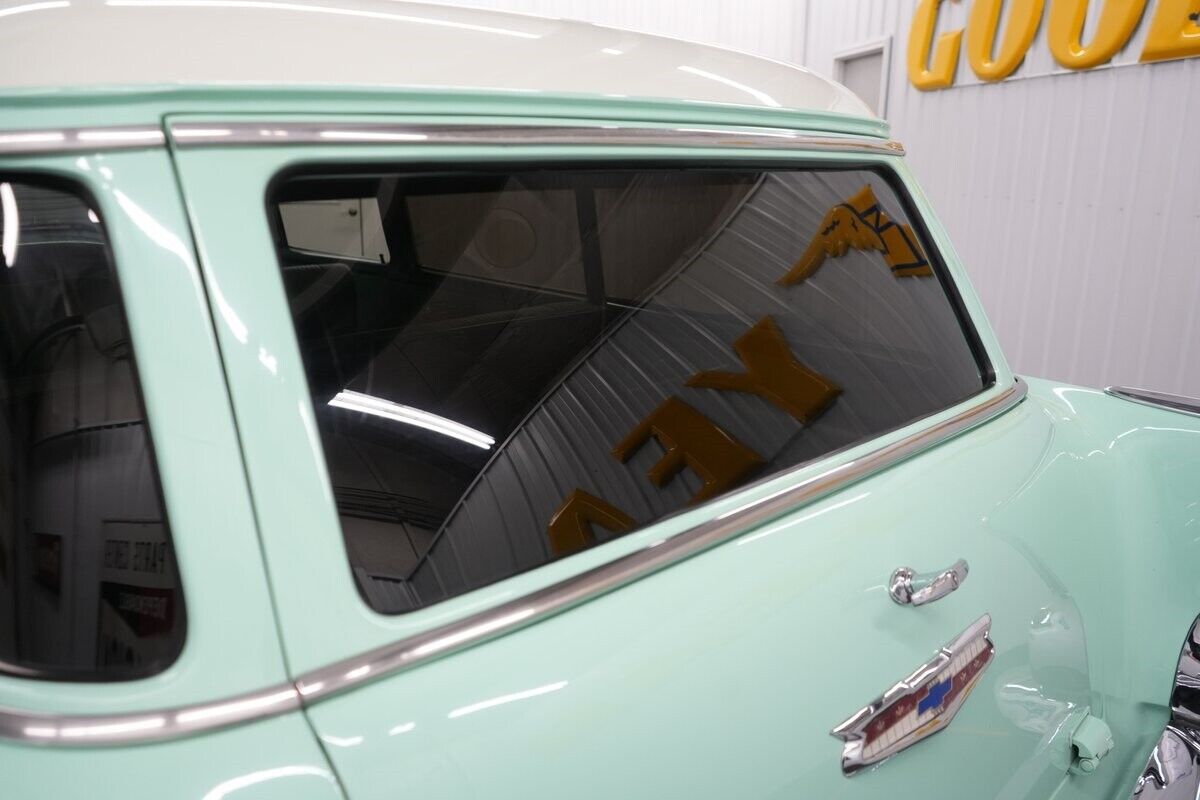 Chevrolet-210-Wagon-1957-9