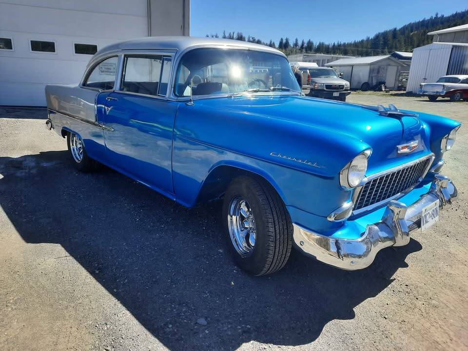Chevrolet-210-coupe-1955-blue-1