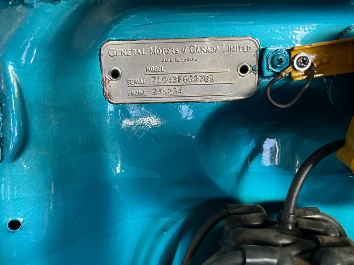 Chevrolet-2dr-wagon-1957-blue-10