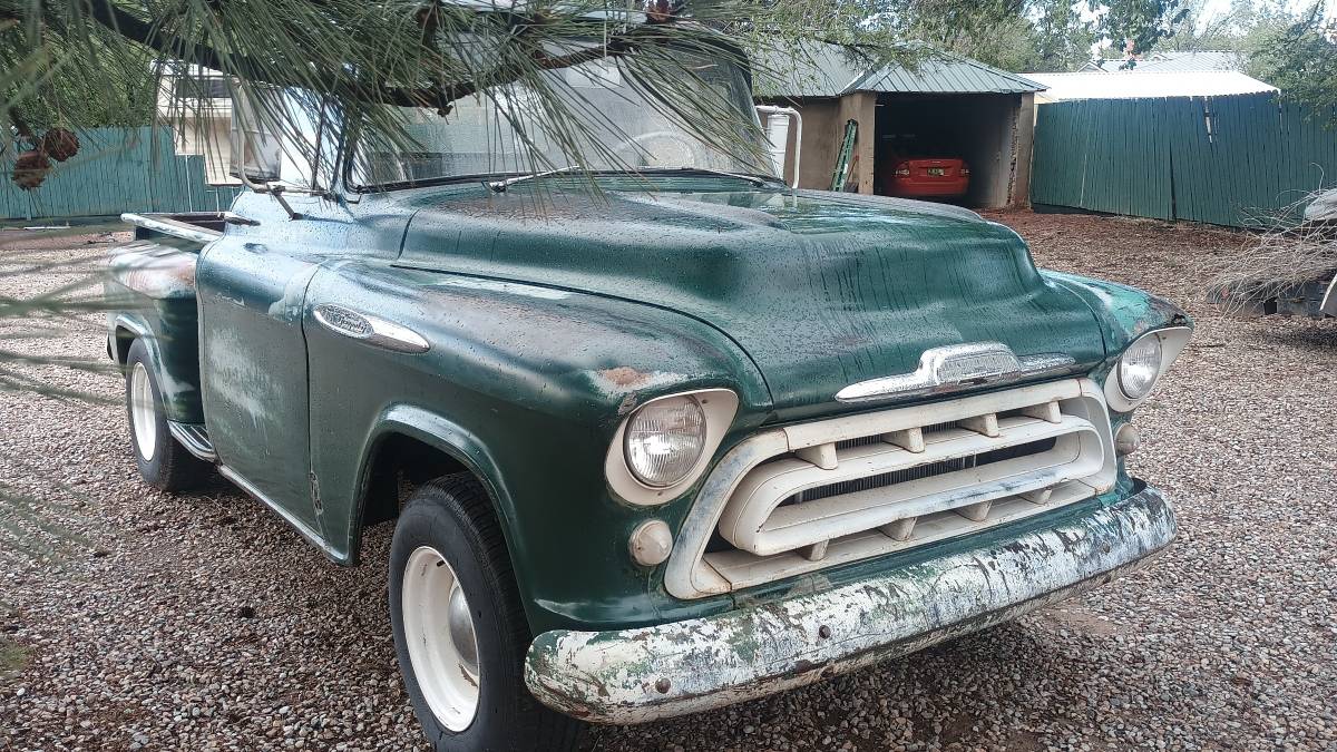 Chevrolet-3100-1957-16