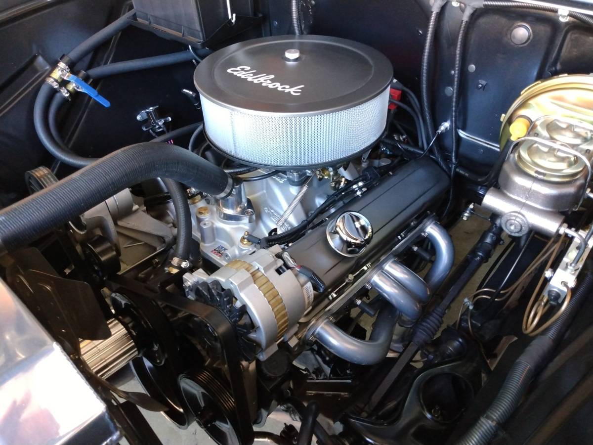 Chevrolet-3100-1957-black-1