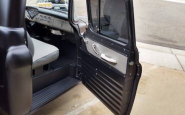 Chevrolet-3100-1957-black-17