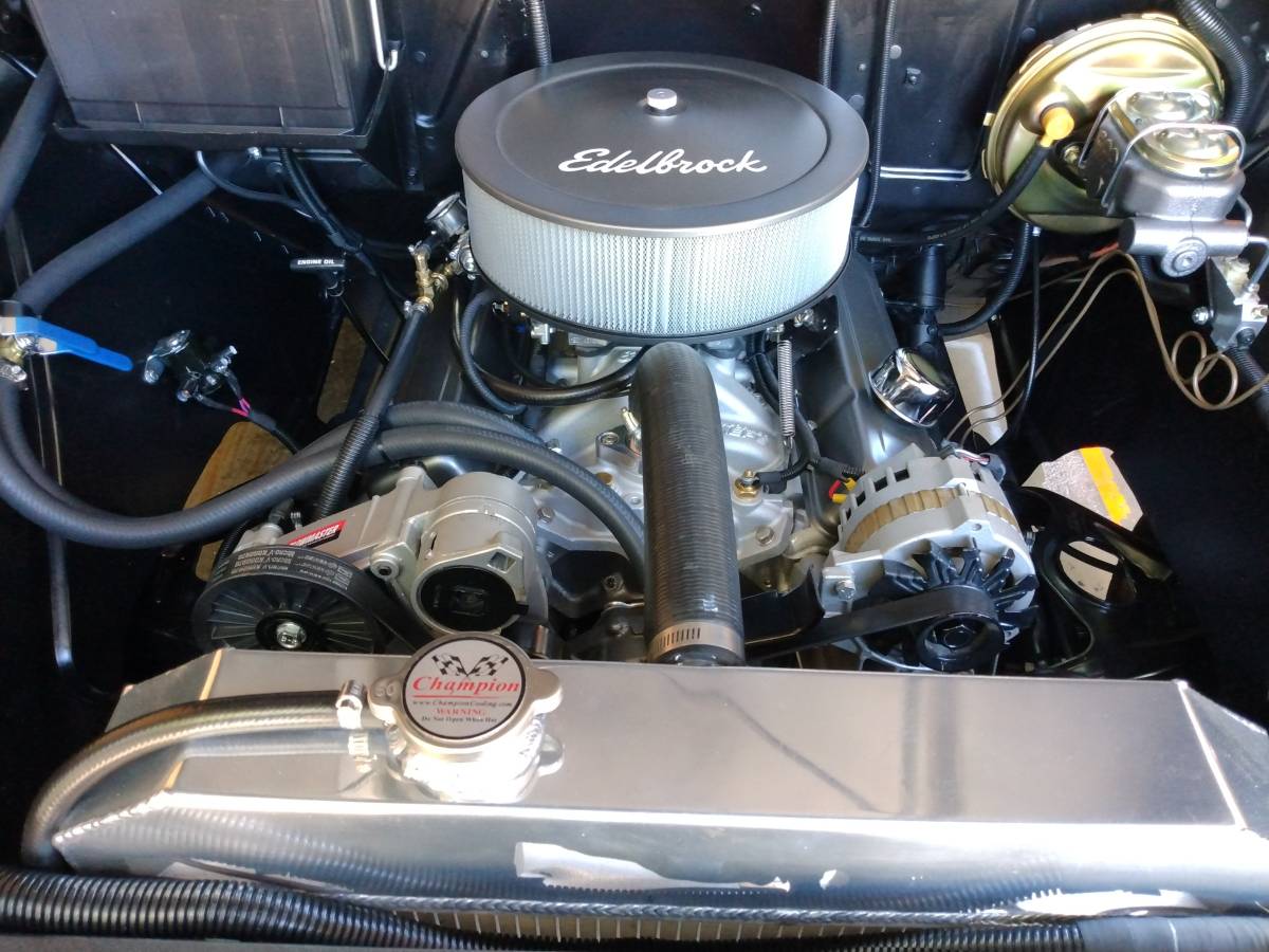 Chevrolet-3100-1957-black-3