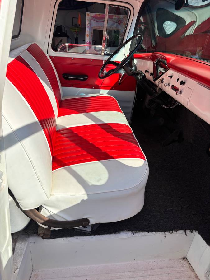 Chevrolet-3100-1957-red-4