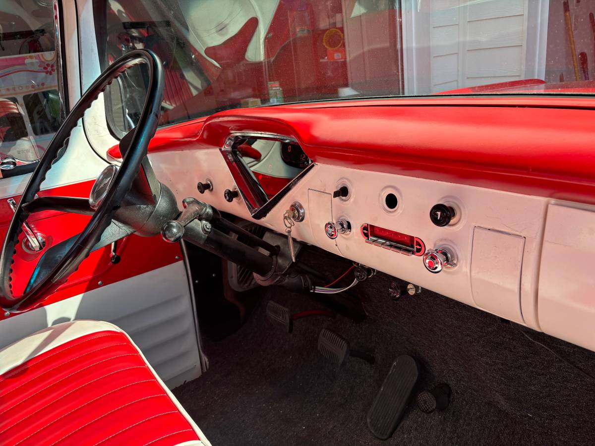 Chevrolet-3100-1957-red-5