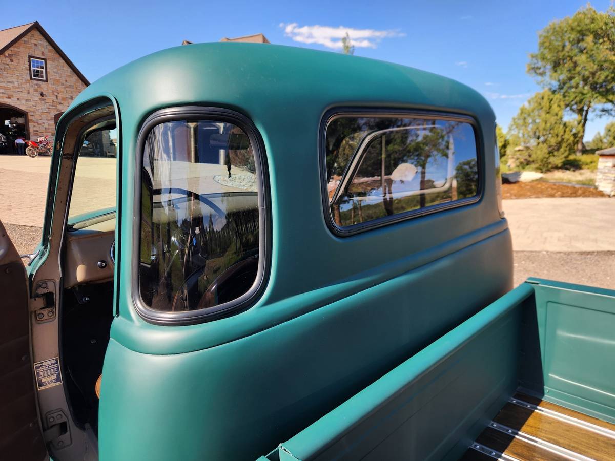 Chevrolet-3100-5-window-truck-1955-16