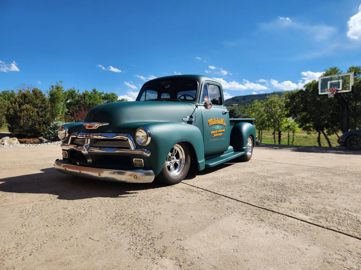 Chevrolet-3100-5-window-truck-1955