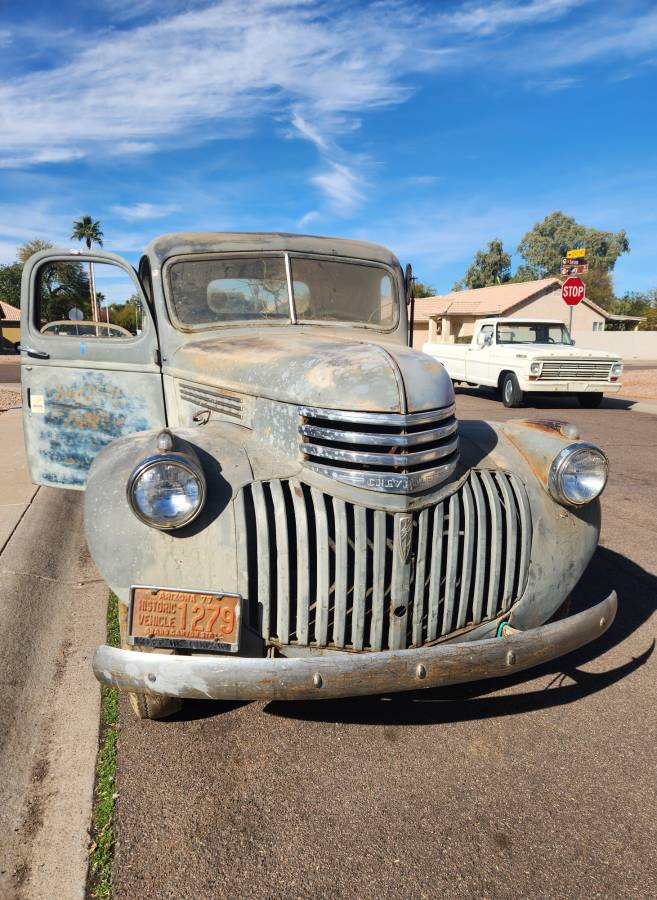 Chevrolet-3100-pickup-1946-grey-13