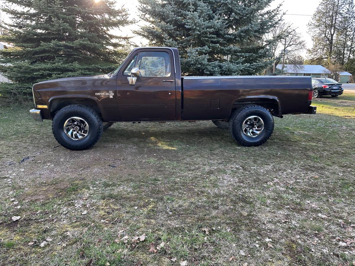 Chevrolet-34-ton-4x4-1984-brown