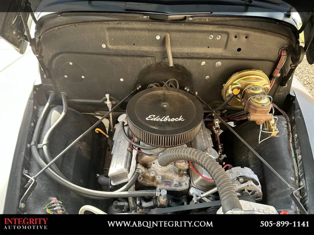 Chevrolet-3600-1953-black-19